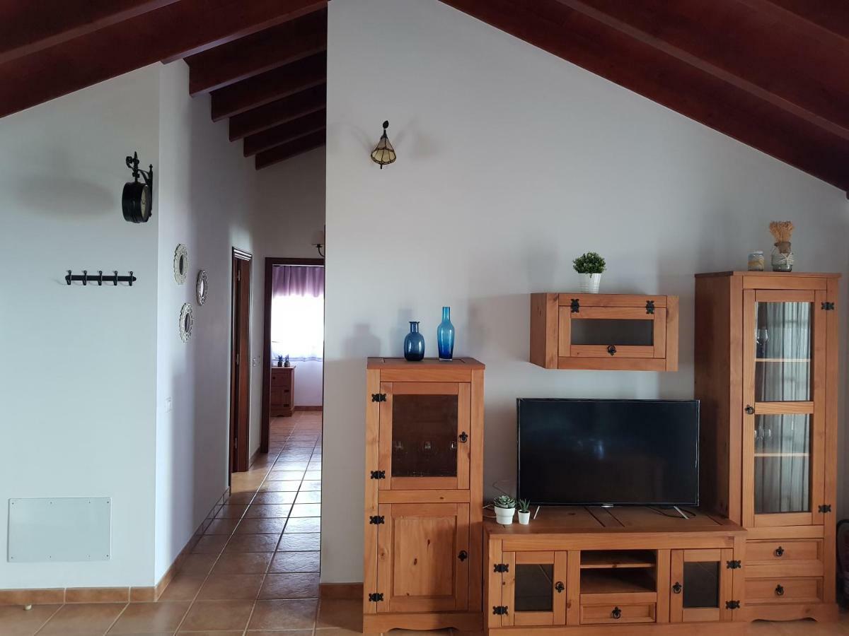 Apartamentos Nisdafe Frontera Luaran gambar
